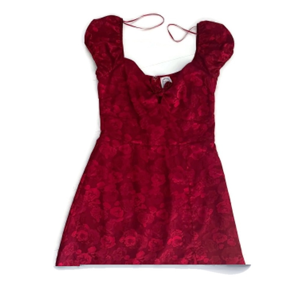 BLUE RAIN Francesca’s Ava Floral Red Jaquard Mini Dress, M